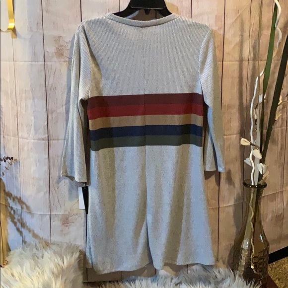 Ladies size medium juniors long sleeve dress - Picture 5 of 8